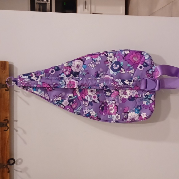 VERA BRADLEY PURPKE FLORAL SLING BACK PACK - Picture 2 of 5